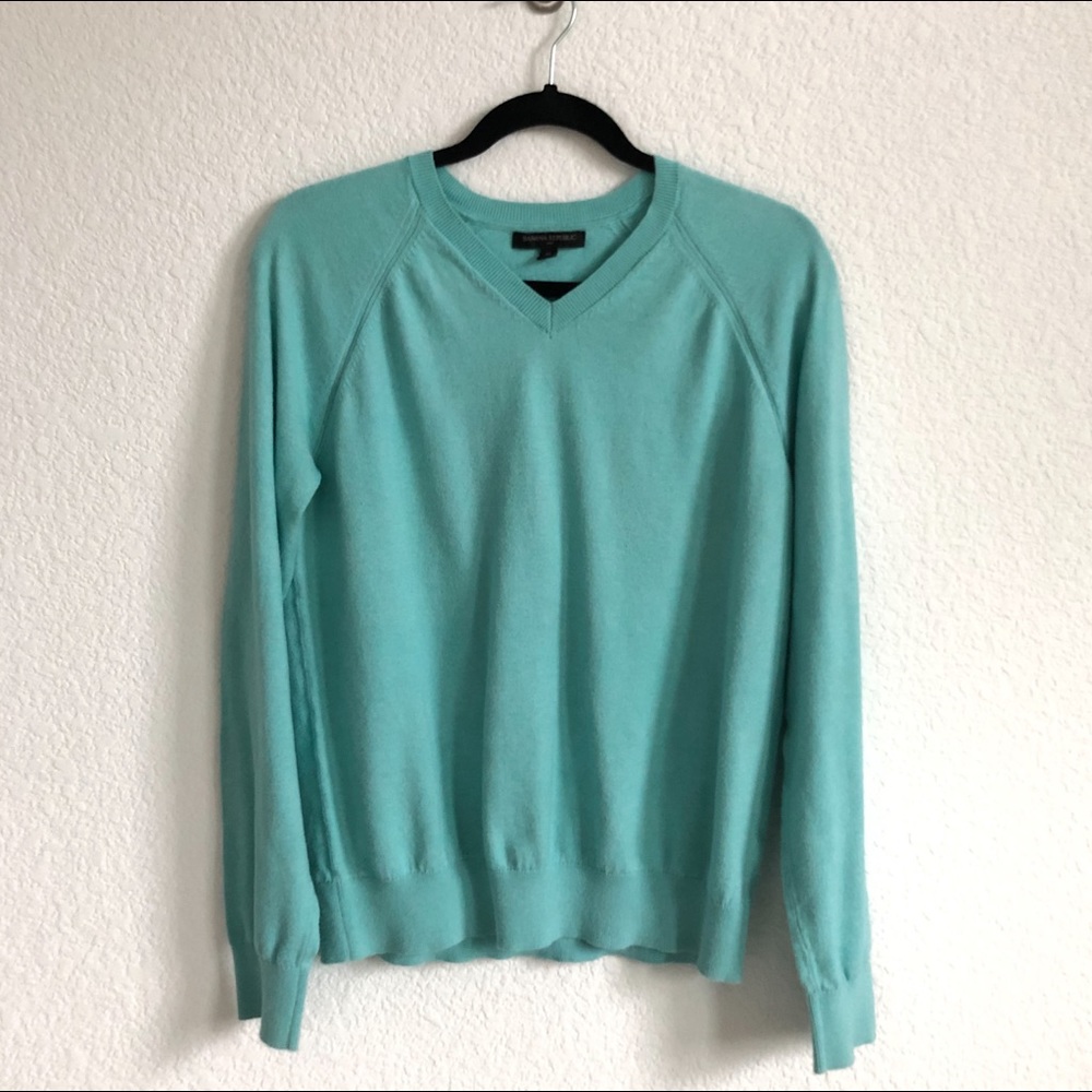 Banana Republic teal sweater v neck